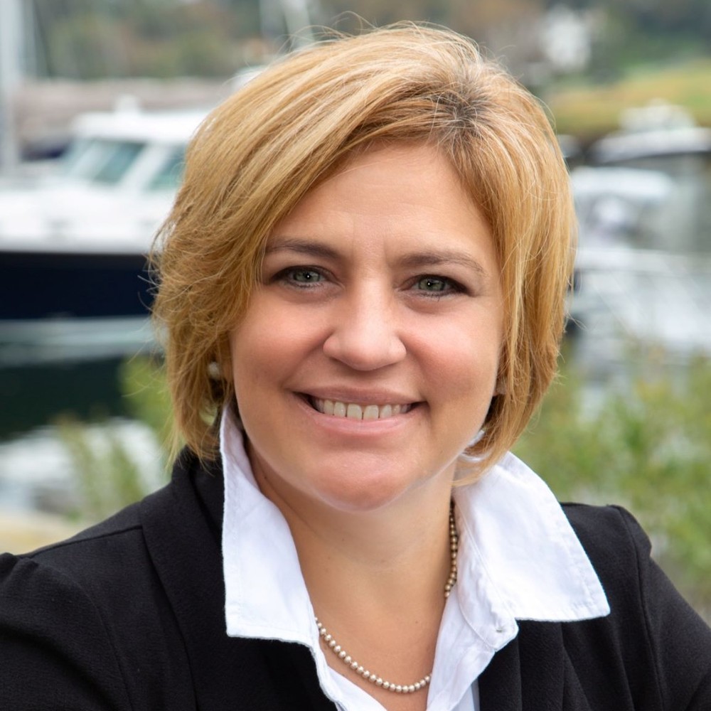 Meet your Posher, Jennifer